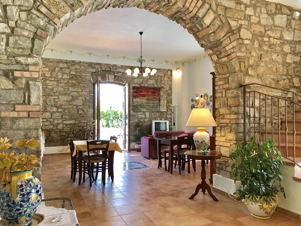Casa Vacanze Il Cenito Castellabate Exterior foto